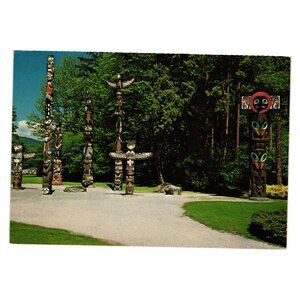 Vintage Majestic Postcard Totem Poles Stanley Park Vancouver BC Canada Carvings